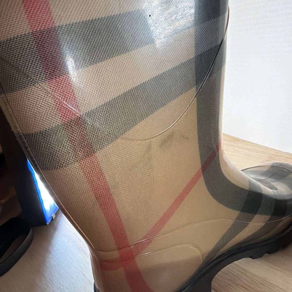 BURBERRY Haymarket Rain Boots Classic Check Size 35 Made In Italy READ! - Picture 9 of 12